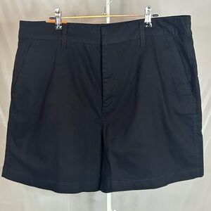 Gloria Vanderbilt Black Chino Shorts Women’s Size 16 Stretch Classic Casual